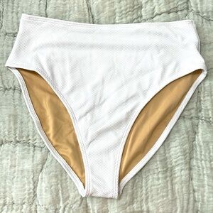 NWT Old Navy high-waisted bikini bottom size medium